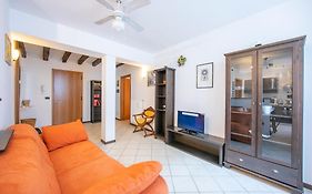 Casa Azzurra 150Mt From Lake - Happy Rentals